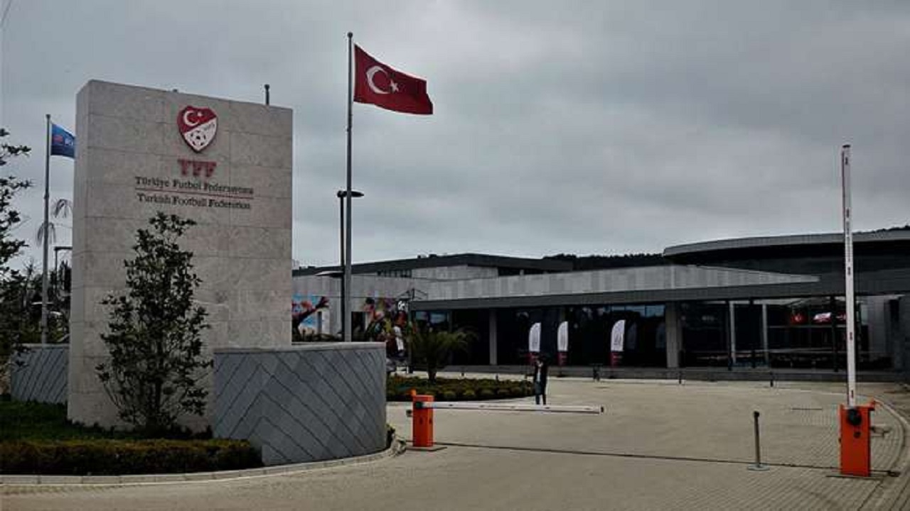 31 Ekim 2020 tarihinde Ertelenen Maçlar Hangileridir? Göztepe-Aytemiz Alanyaspor maçı ertelendi mi, neden ertelendi?