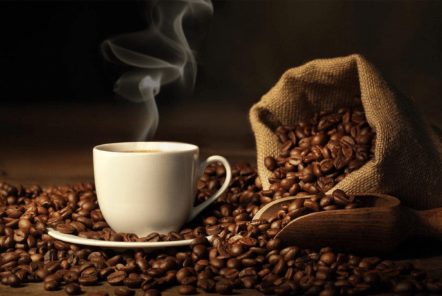 Aç karnına kahve içmenin zararları nedir?