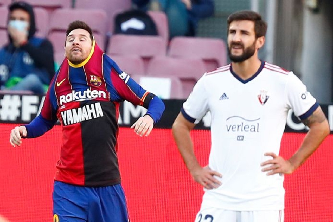 Messi, Maradona’yı güzel bir golle onurlandırdı ve Newell’in gömleğiyle kutladı