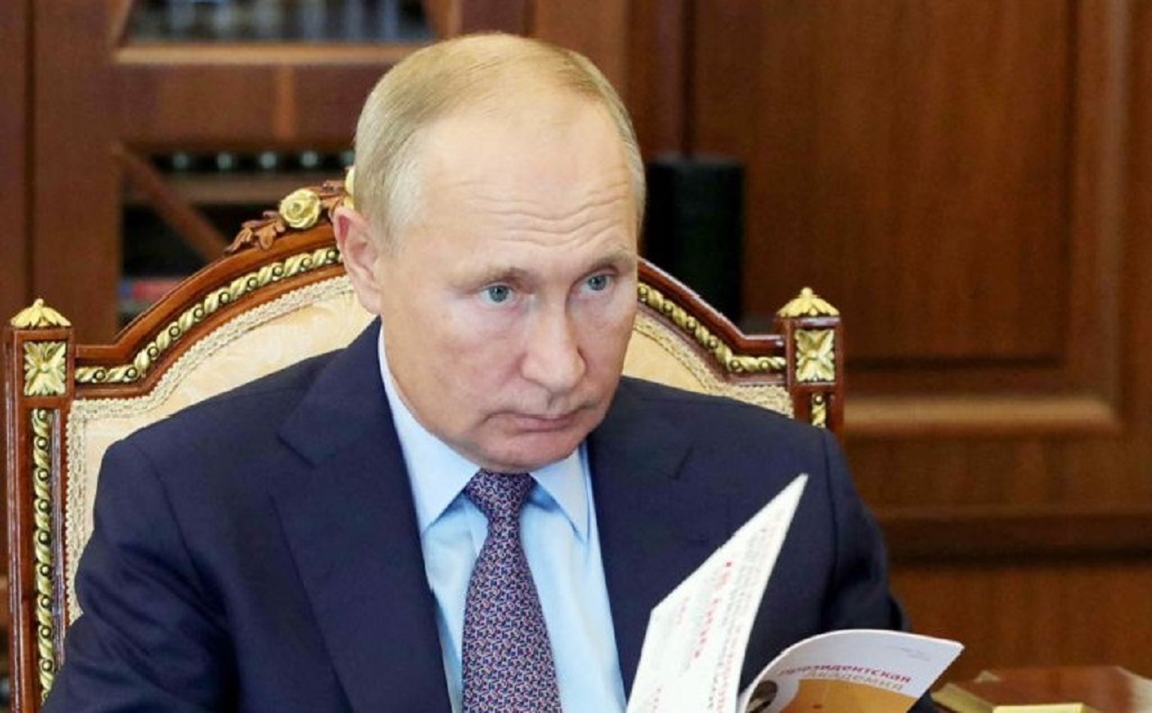Vladimir Putin’de Parkinson mu var? Sağlığı endişeleri, Kremlin İddiaları Yalanladı