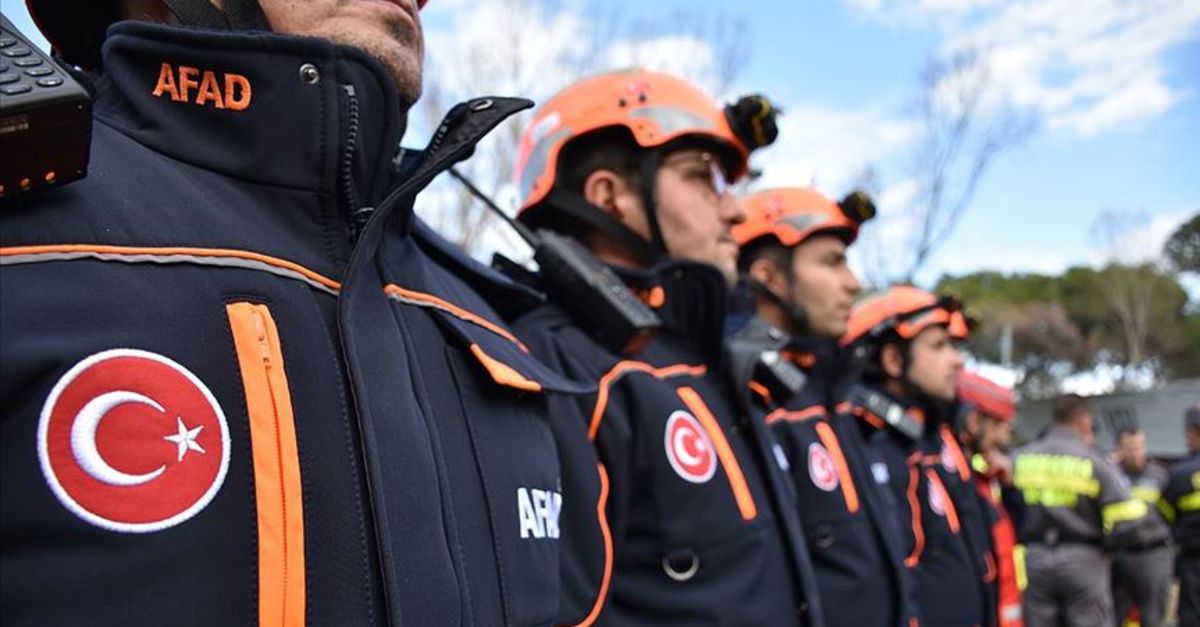 AFAD personel alımı şartları nelerdir? AFAD gönüllü personel alım başvurusu nasıl yapılır? AFAD personel maaşları 2020 ne kadar?