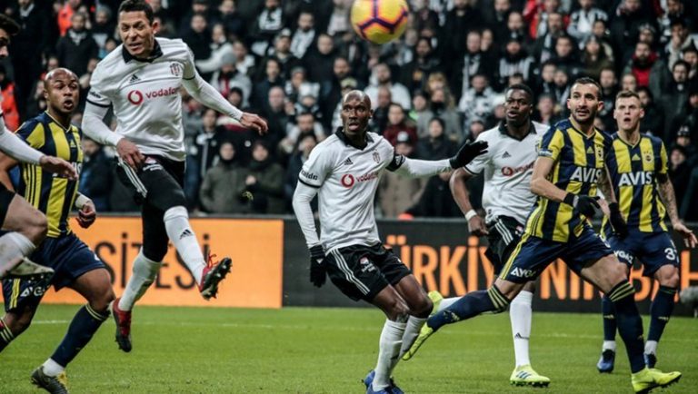 Beşiktaş 0 - 0 Fenerbahçe (MAÇ SONUCU - ÖZET) - Fotomaç