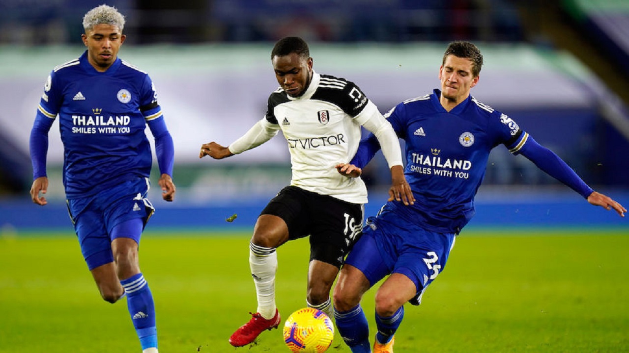 Premier Lig Leicester City FC, Fulham FC’ye kaybetti ve ikinciliği kaçırdı