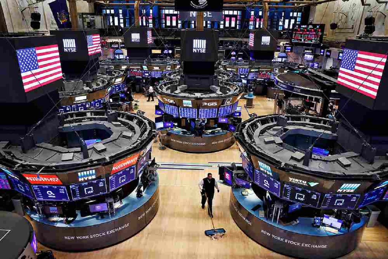 S&P, Nasdaq, Trump teşvik yardımı faturasını imzalarken rekor seviyelerde vadeli işlem yapıyor