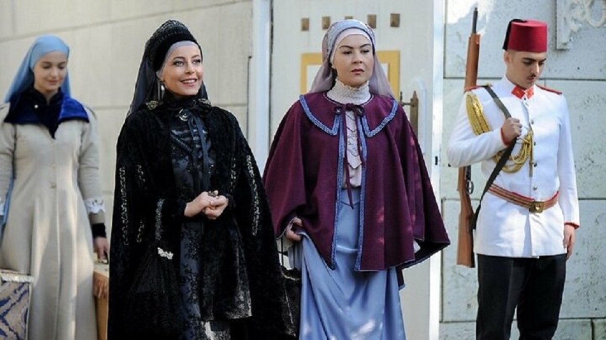 Payitaht Saliha Sultan Kimdir? Abdülhamid’in yeni sultanı Vildan Atasever Kimdir? Özlem Cönker diziden ayrılıyor mu?