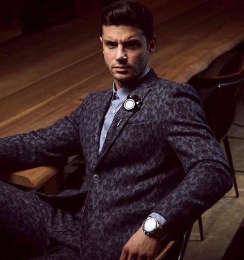 Yasak Elma Cagatay Kimdir