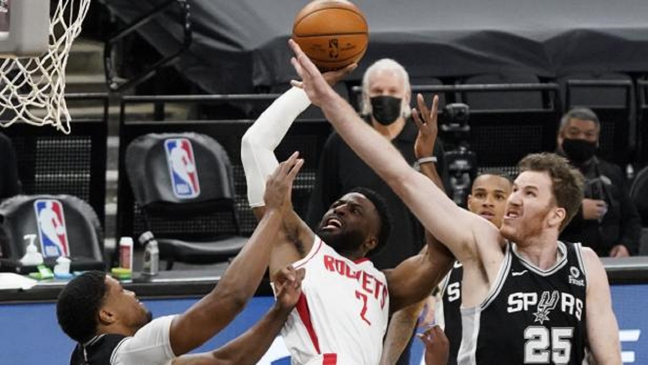 NBA: San Antonio ilk Maçta Kolay Bir Şekilde Houston’a kaybetti