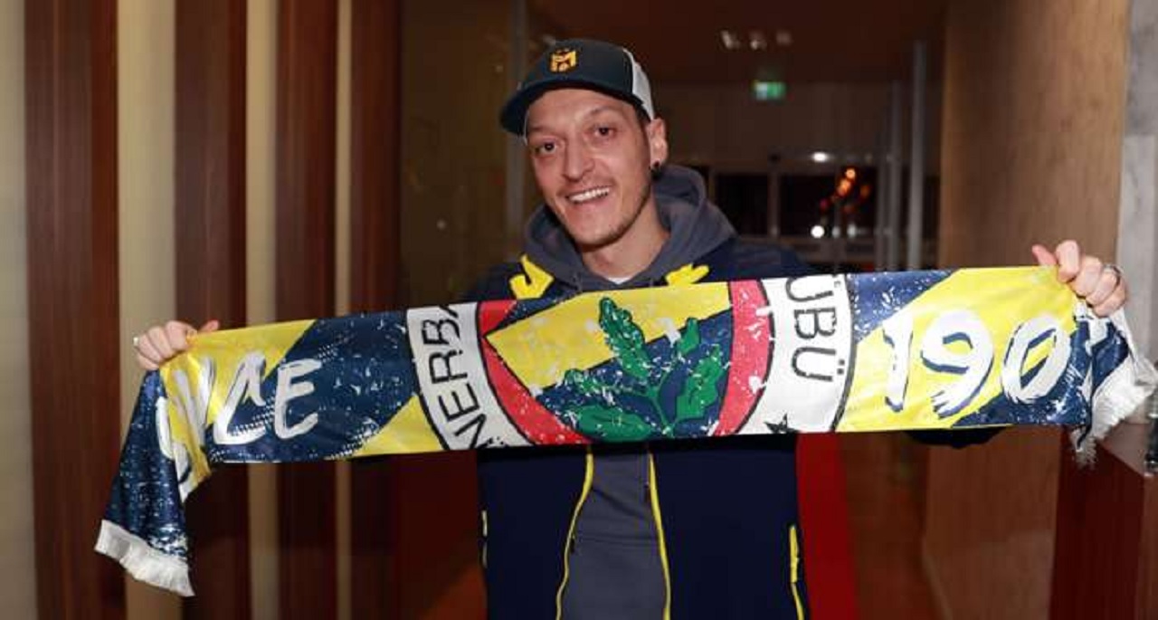 Eski patronu Gunners , Mesut Özil’in Fenerbahçe’de başarılı olacağına inanıyor.