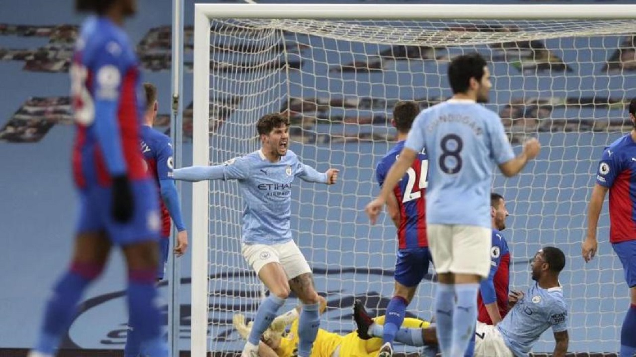 Manchester City, Liverpool’u Palace’a karşı kazandığı zaferle geride bıraktı