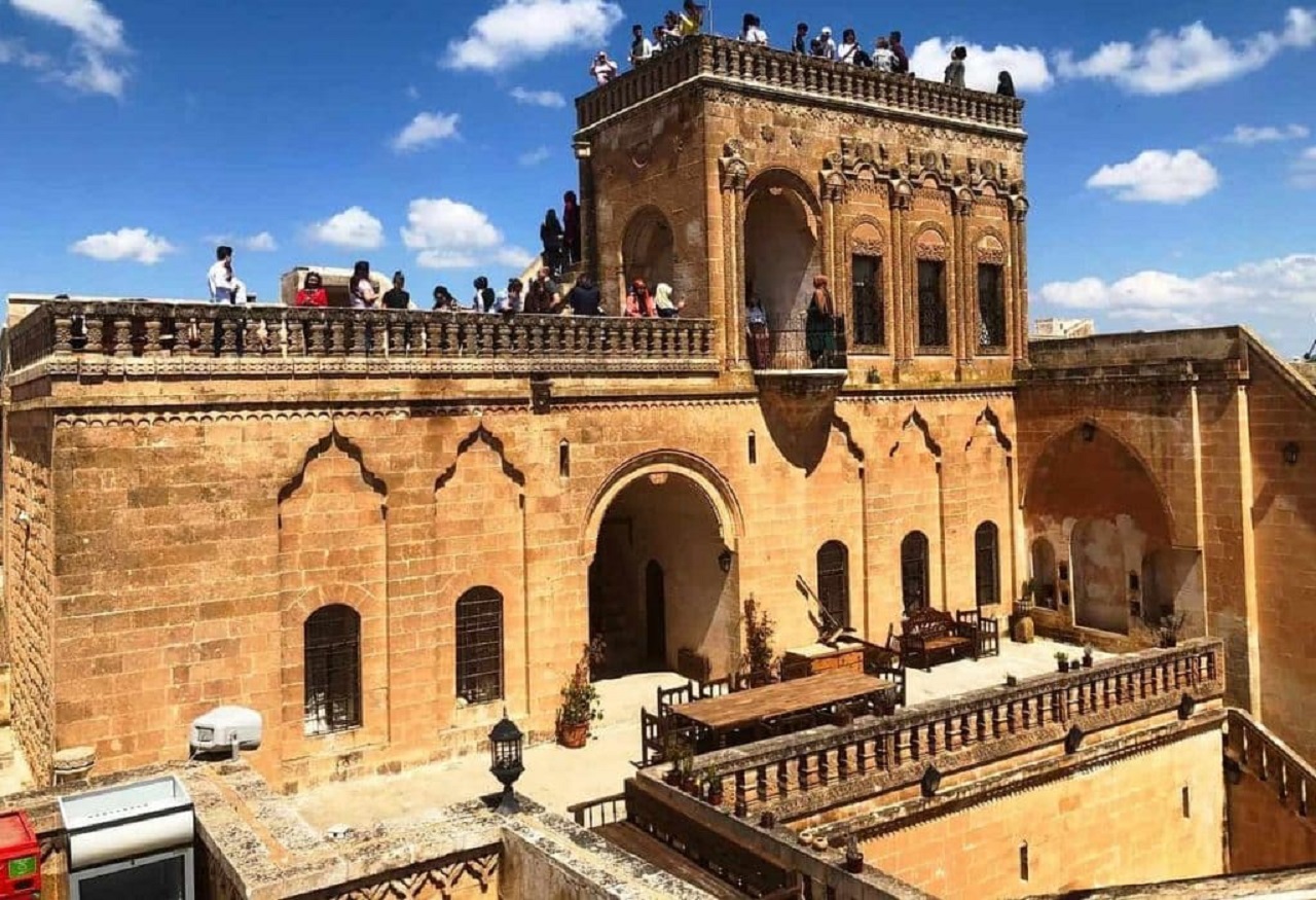 Hercai Nerede Çekiliyor, Hangi İlde Çekiliyor? Hercai Dizi Seti Nerede, Mekanlar Nerede?