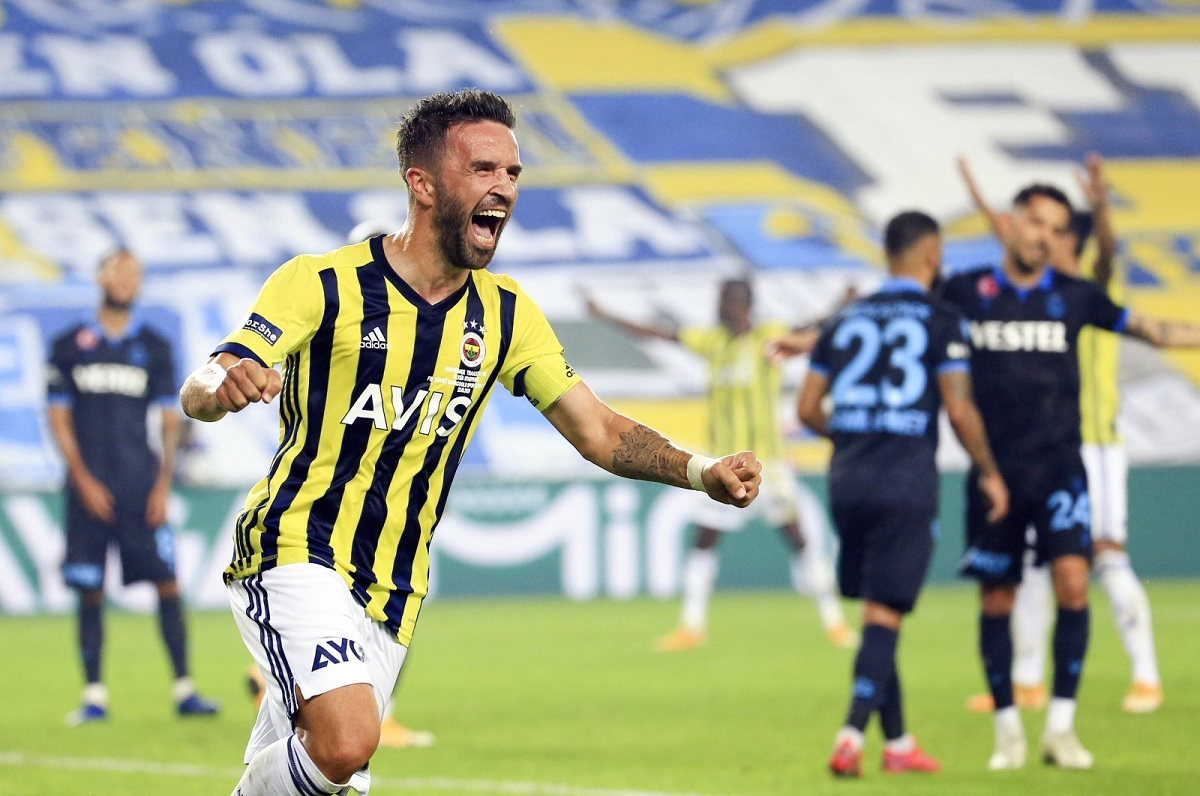 Trabzonspor – Fenerbahçe maçı ne zaman, saat kaçta, hangi kanalda canlı yayınlanacak? (TS – FB muhtemel 11’ler)