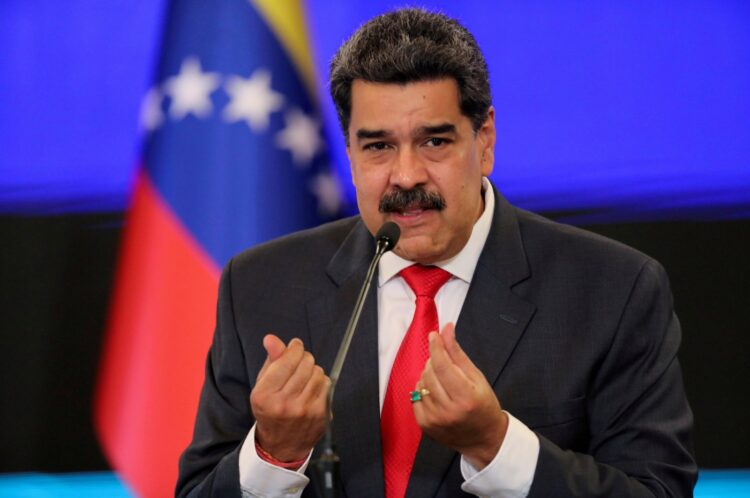 Facebook, Maduro’nun hesabını COVID-19 yanlış bilgisi yüzünden dondurdu