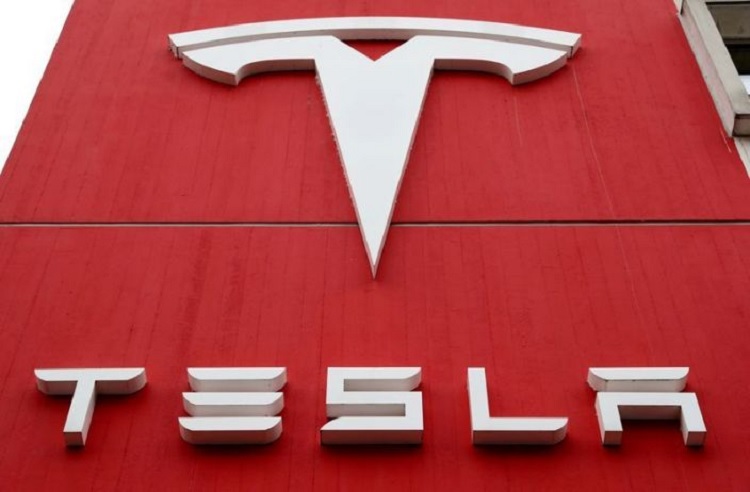 Yeni Rakip Büyük Kazanç Görürken Tesla Hisse Senedi 1. Çeyreğin Önünde Verileri Teslim Etti