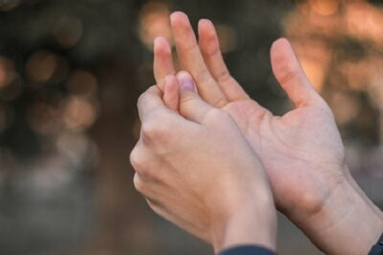 Geceleri parmak karıncalanması: Ciddi almanız gerekir