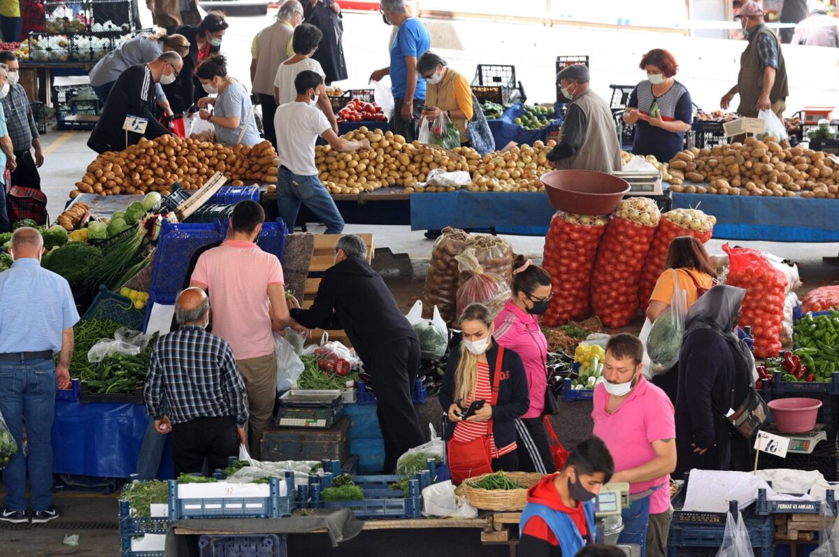 Türkiye’de Mart ayından bu yana görülen en düşük COVID-19 vakaları