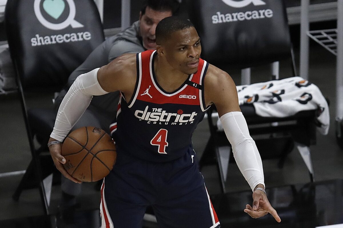 Westbrook, Robertson’un NBA kariyeri üçlü-çift rekorunu kırdı