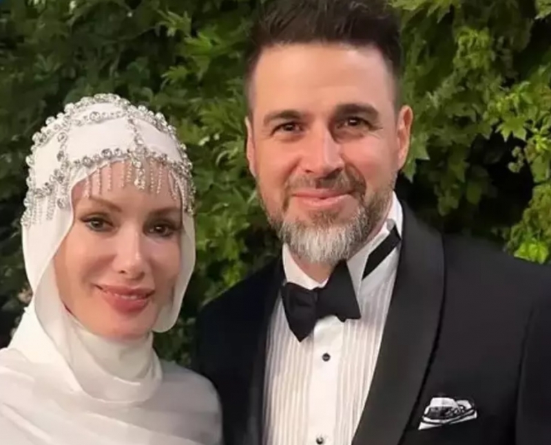 Gamze Özçelik ile oyuncu Reshad Strik