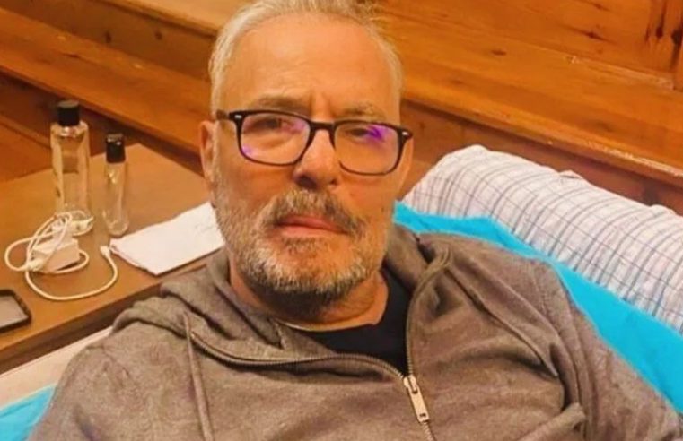 Ferdi Tayfur hastaneye kaldırıldı