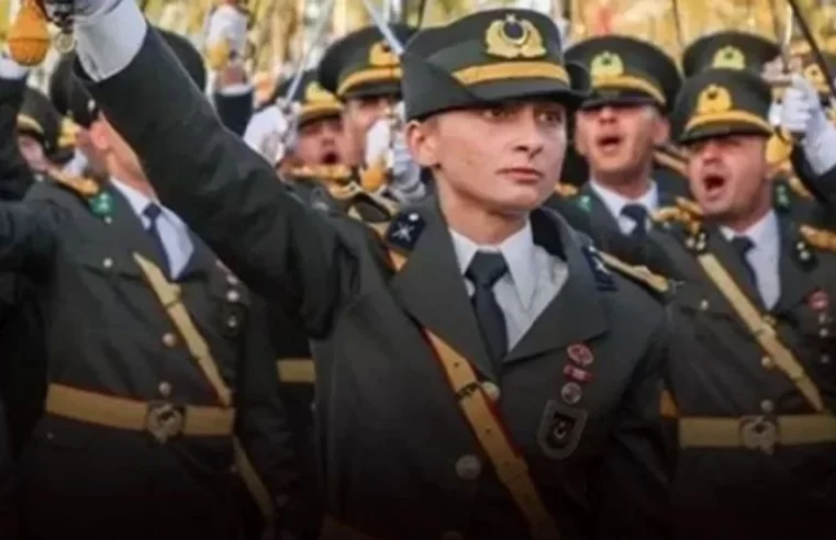 İhraç Edilen Teğmenlerimiz