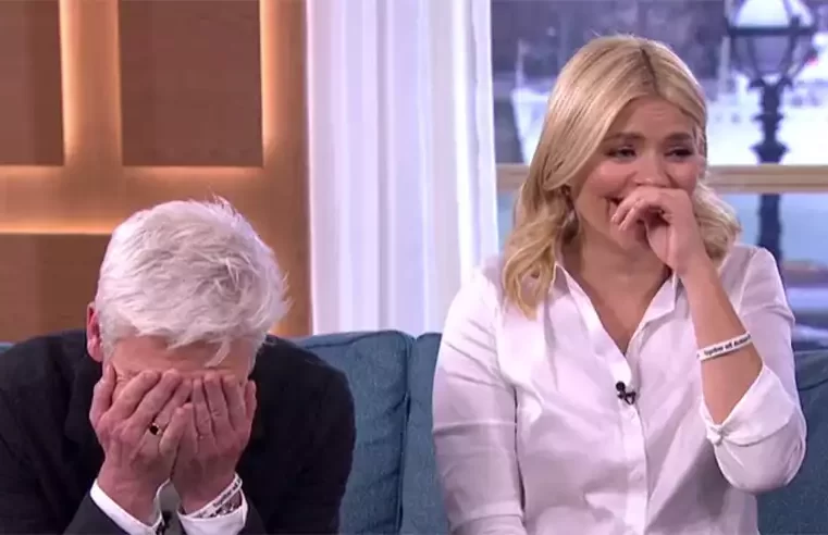 Bir evde yaşıyorlarmış Adam Gelmiş