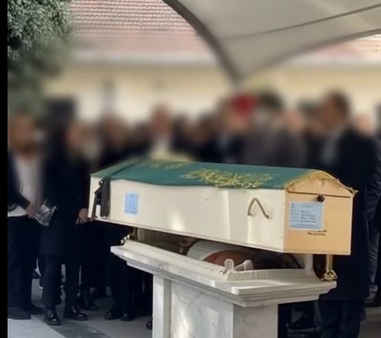 İstanbulda vefat etti diye camiye getirilen bir vatandaşın