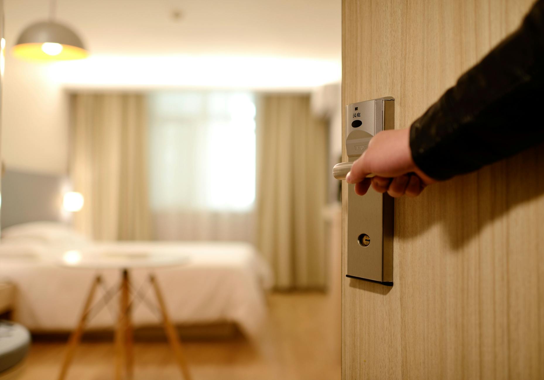 Airbnb mi Otel mi?