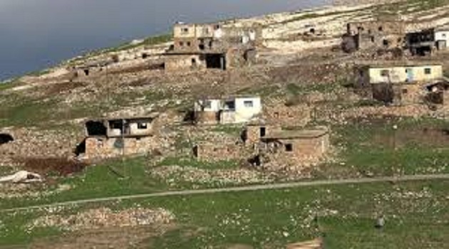 Köyün muhtarı