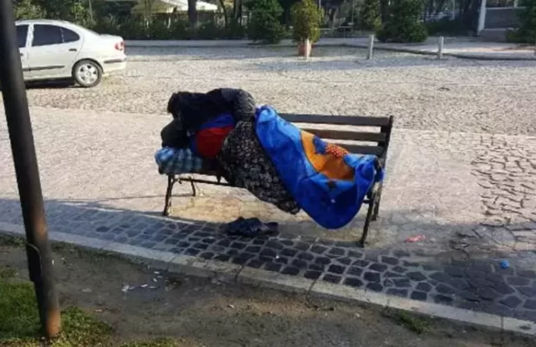 Evlatlarımın yanında değerim yokmuş