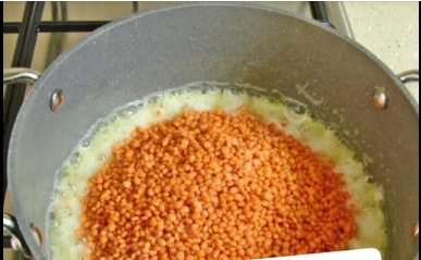 Salçasız Mercimek Çorbası