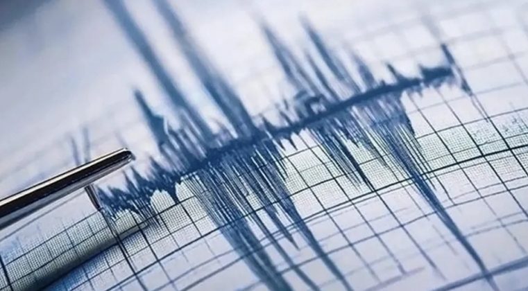 Büyük Ölçekte Az önce Oldu