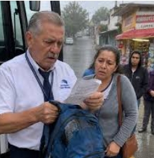 Her Sabah Bir Öğrenciyi Bekleyen Otobüs Şoförü