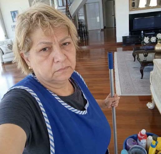 AYNI KADININ EVİNİ TAM SEKİZ YIL BOYUNCA HER PERŞEMBE TEMİZLEDİM